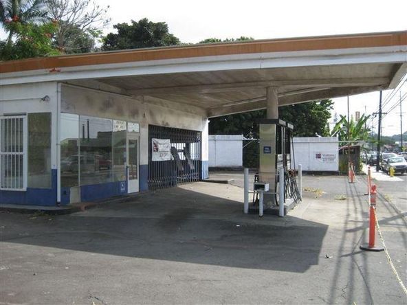 Harold's Union Station: 79-7387 Hawaii Belt Road, Kealakekua, HI 96750